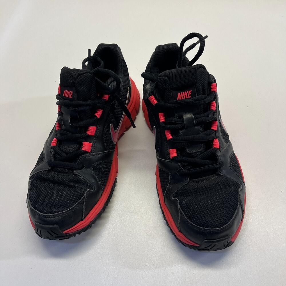 Girl's Size 6Y Black and Pink Nike Shoes Girl's Athletic Shoes